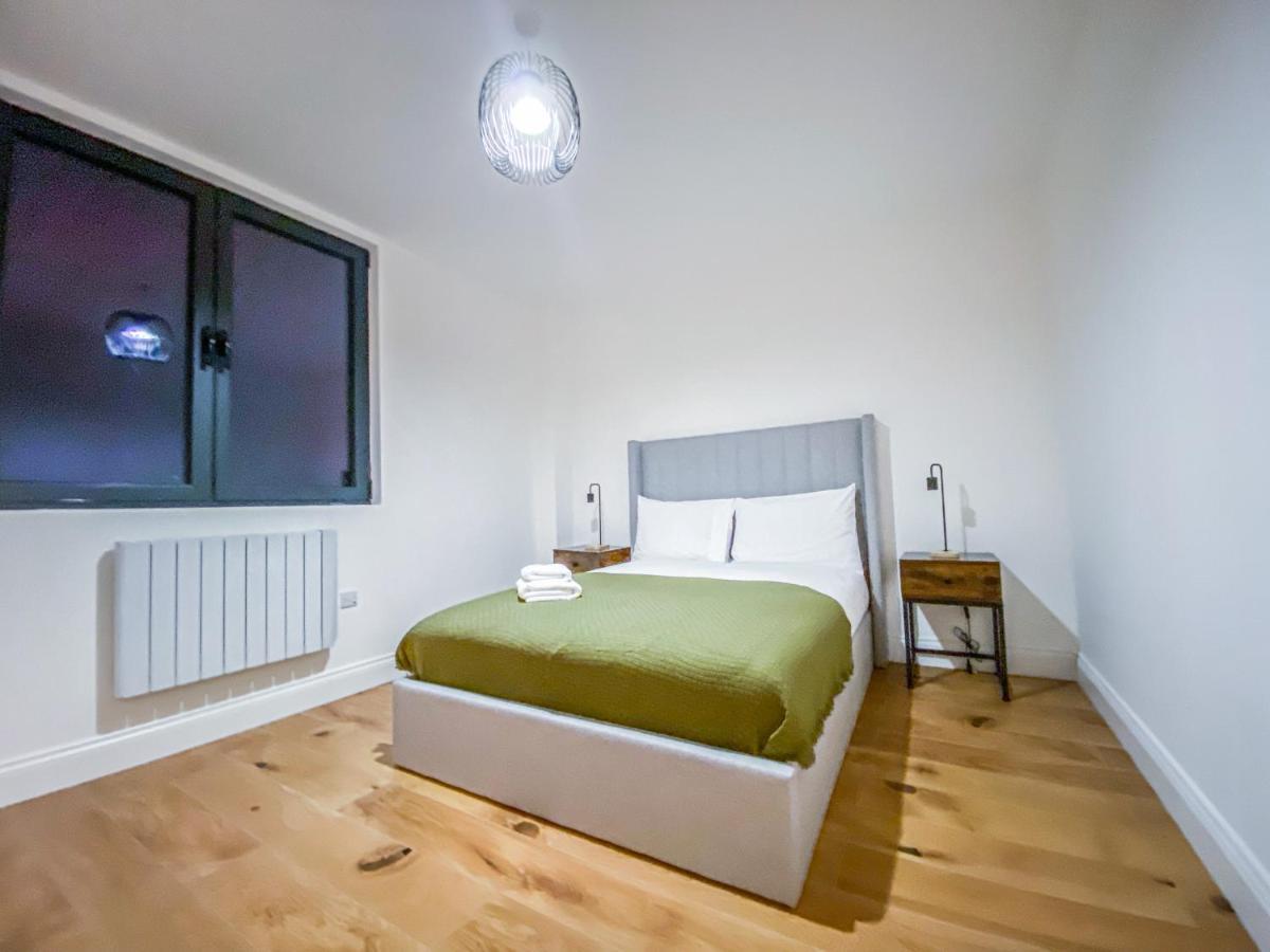 2 Bedroom City Centre Apartment With Parking 贝德福德 外观 照片