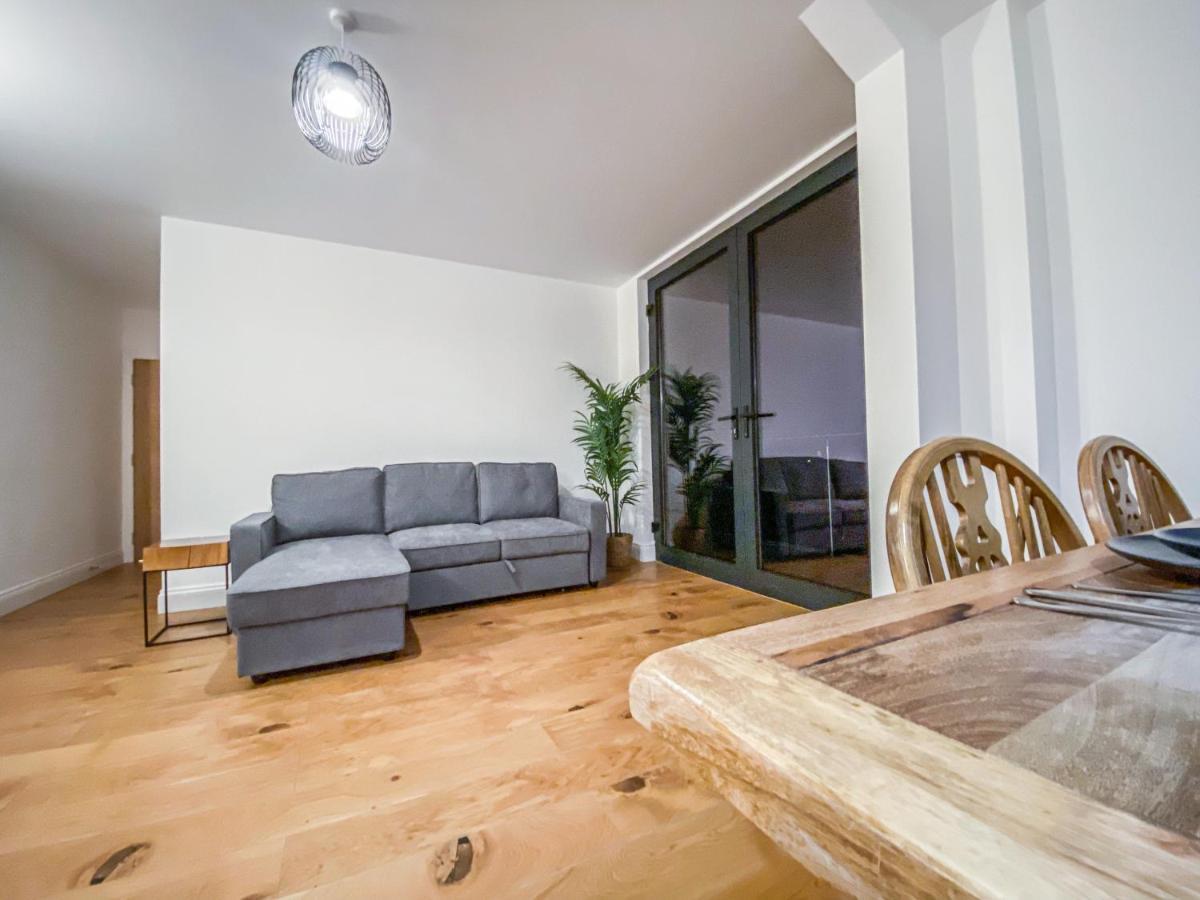 2 Bedroom City Centre Apartment With Parking 贝德福德 外观 照片